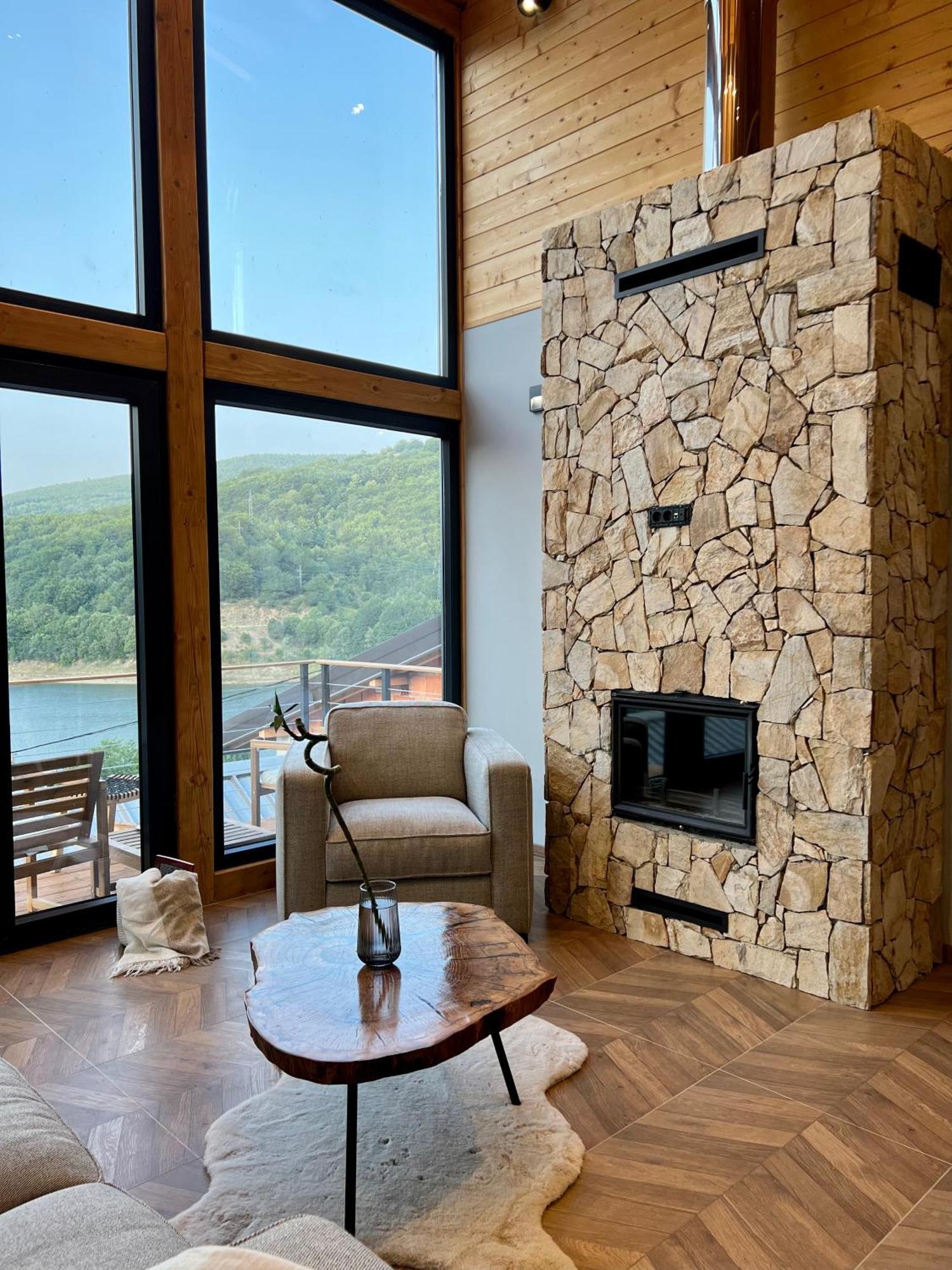 Villa Mount Log