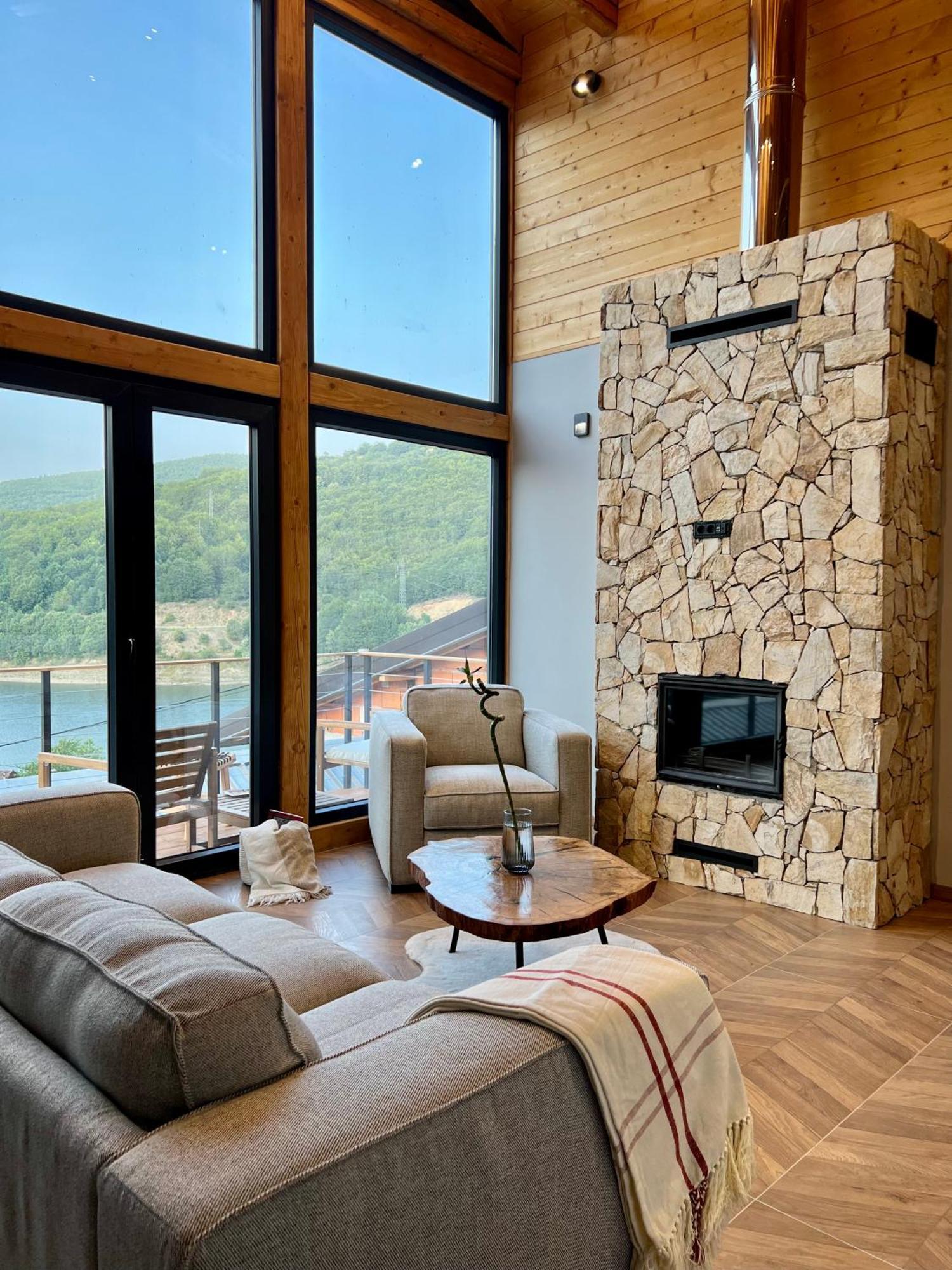 Mount Log Villa